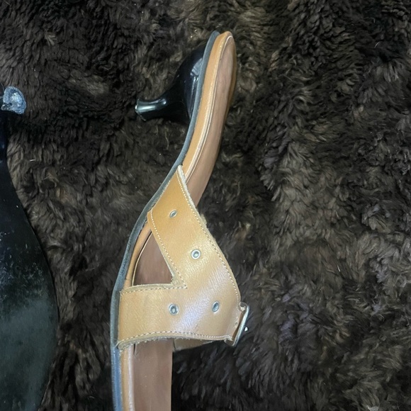 Honey kitten heel Italian leather sandals size 7 - Picture 9 of 12